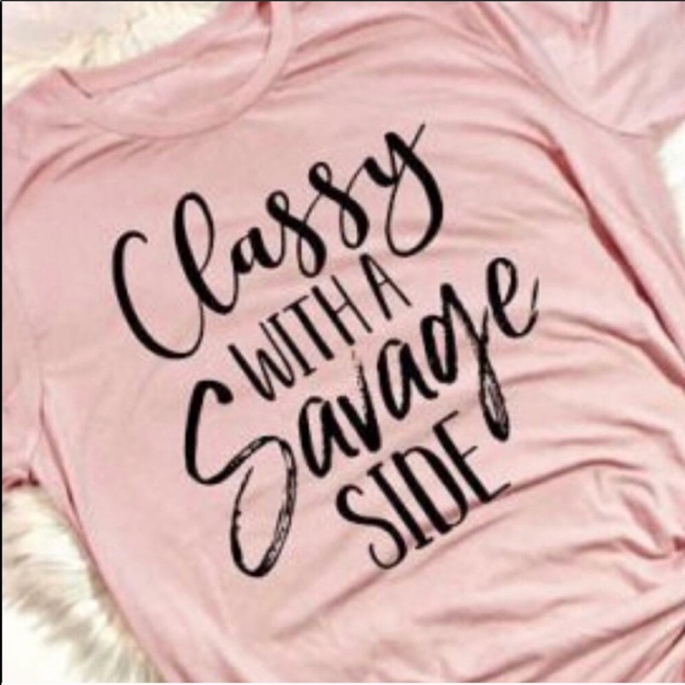 (HERE!!!) Adorable graphic tee!💕